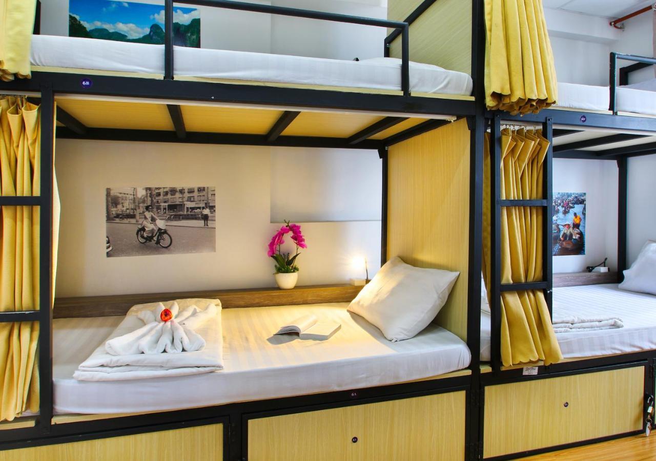 Home Away Home Hostel Хошимин Экстерьер фото