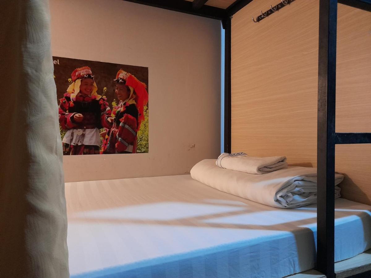 Home Away Home Hostel Хошимин Экстерьер фото